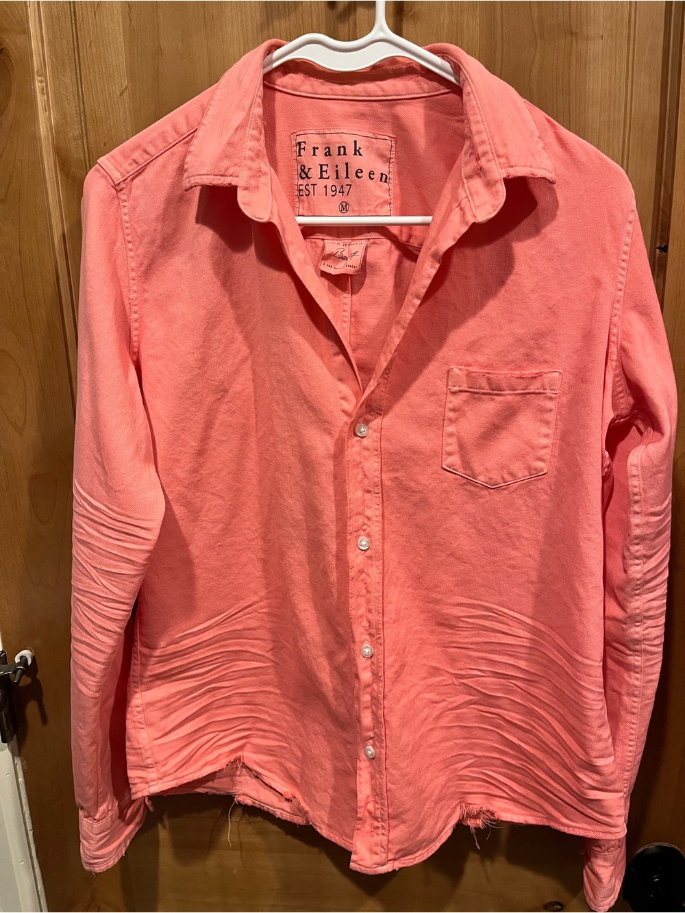 Frank & Eileen Coral Pink Barry Button Front Shirt - Medium
